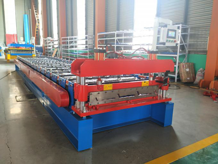 Metal Material Roof Panel Roll Forming Machine