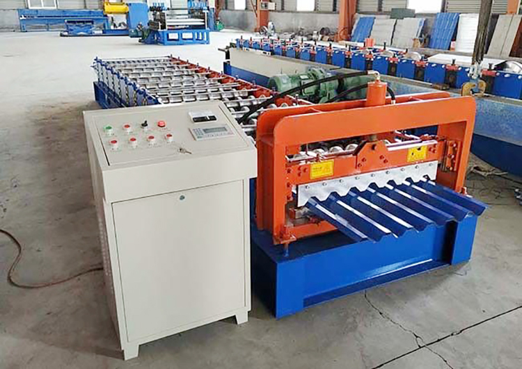 Foglio di progettazione del profilo del tetto popolare Matal Roll Forming Machine