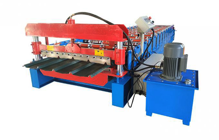 Профилегибочная машина для производства двухслойных гофрированных кровельных листов мощностью 5.5 кВт