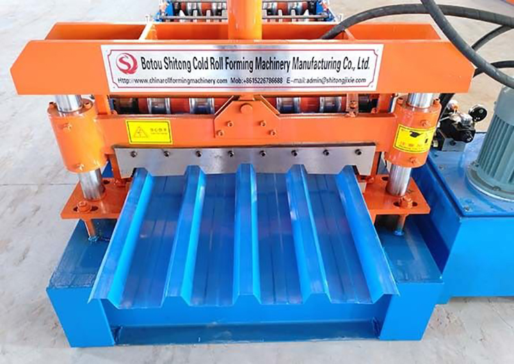 Mesin Roll Forming Lembaran Logam Profesional