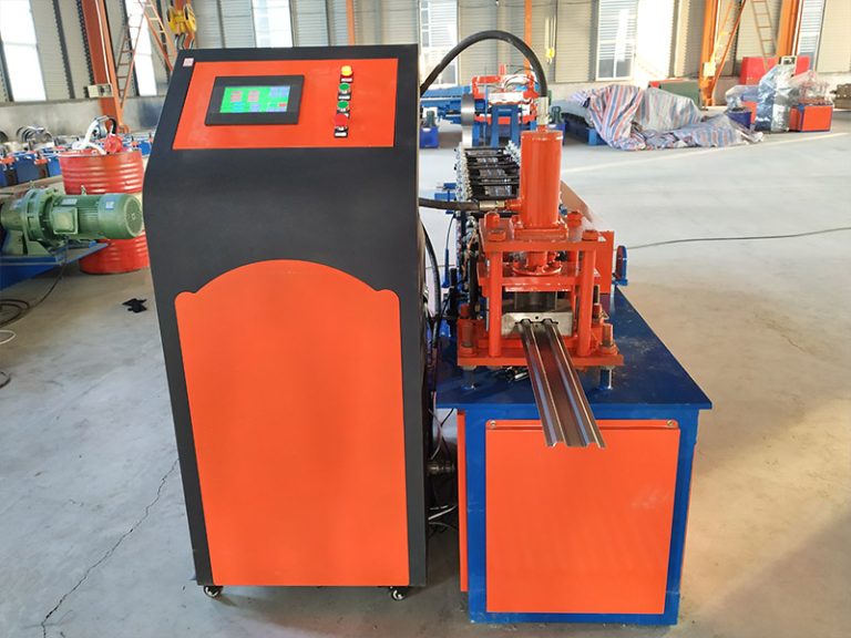 Metal Fence Roll Forming Machine1