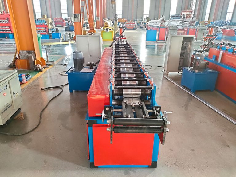 Roller Shutter Door Roll Forming Machine4